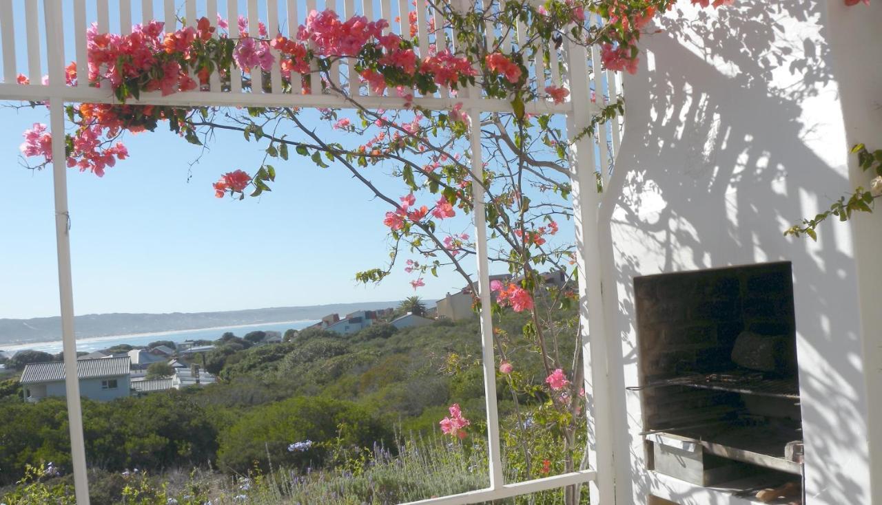 Charlotte House Apartamento Stilbaai Exterior foto