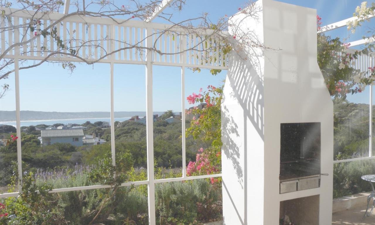 Charlotte House Apartamento Stilbaai Exterior foto